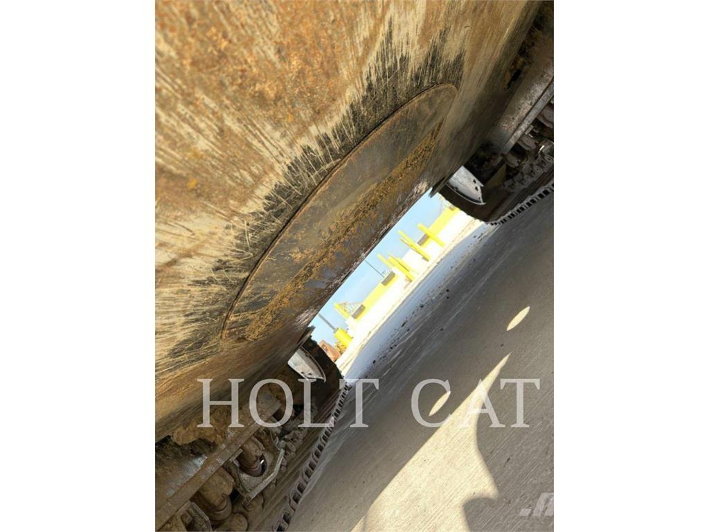 CAT 352 11 Pelle sur chenilles