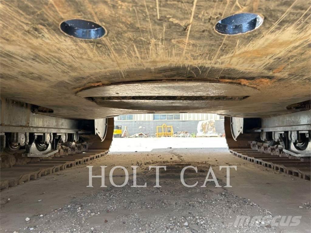 CAT 352 11 TC Pelle sur chenilles