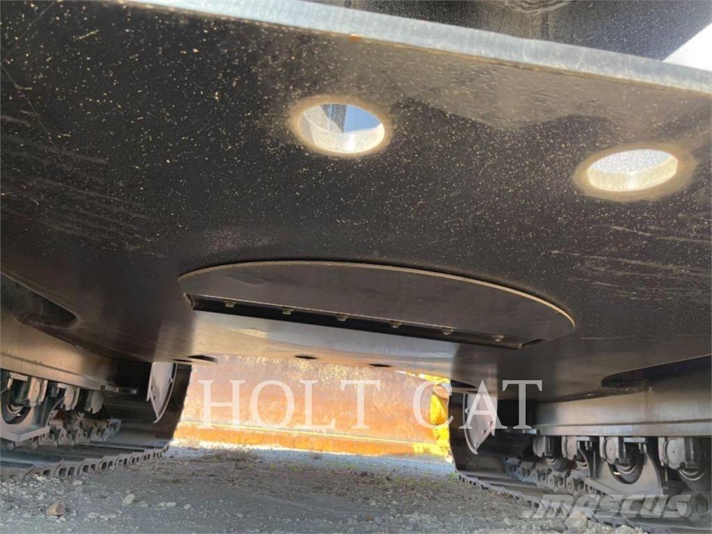 CAT 352 11 TC Pelle sur chenilles