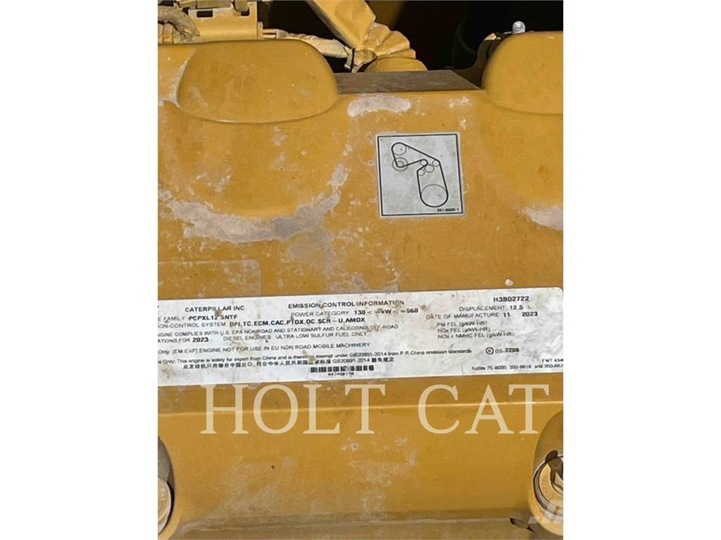 CAT 352 11 TC3 Pelle sur chenilles