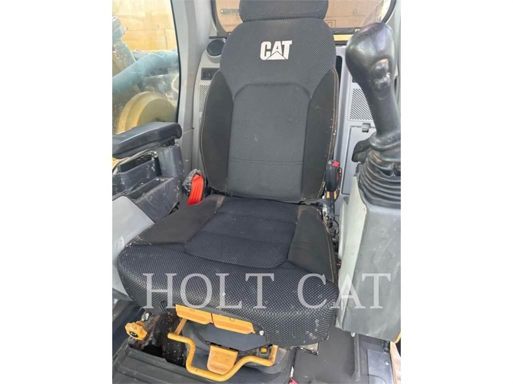 CAT 352 12 TC Pelle sur chenilles
