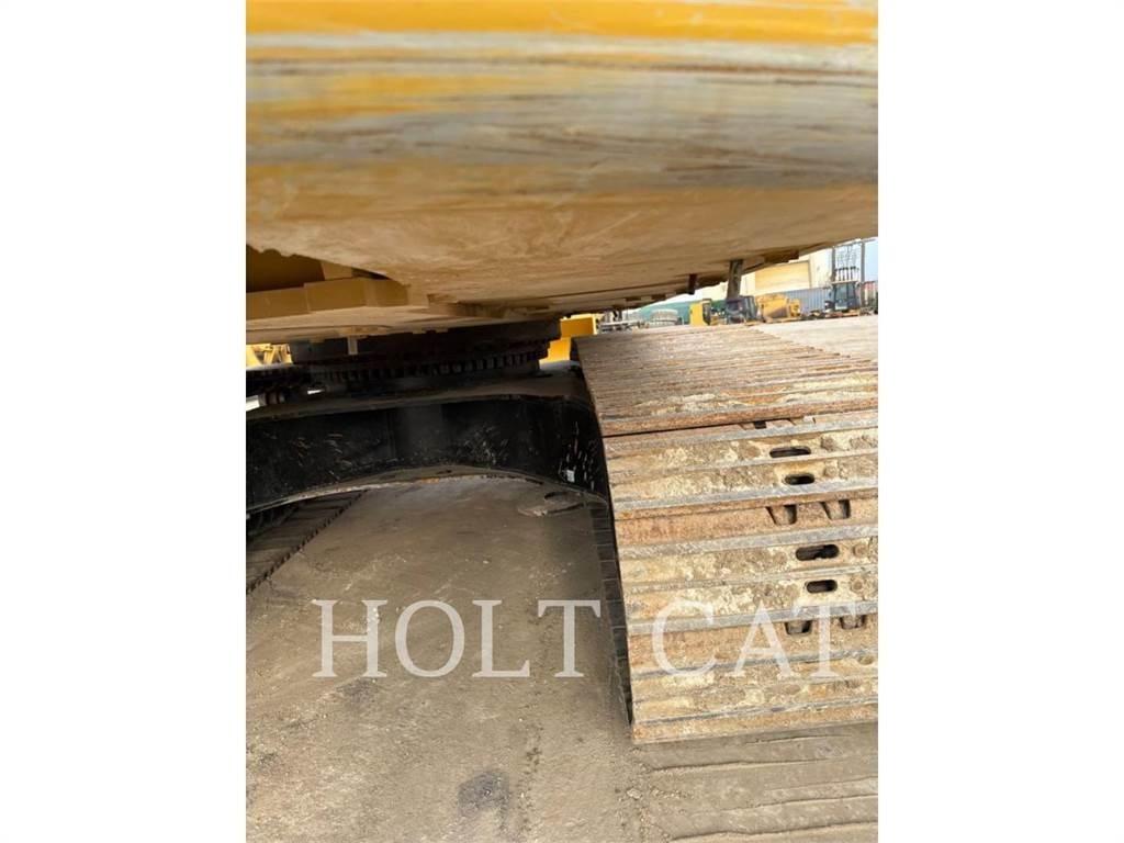 CAT 352 12 TC Pelle sur chenilles