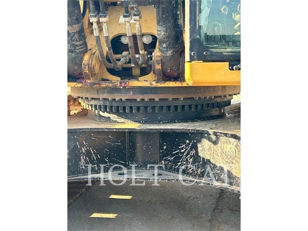 CAT 352 12 TC Pelle sur chenilles
