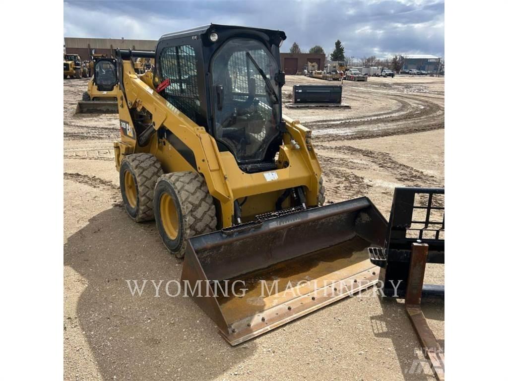 CAT 352D Chargeuse compacte
