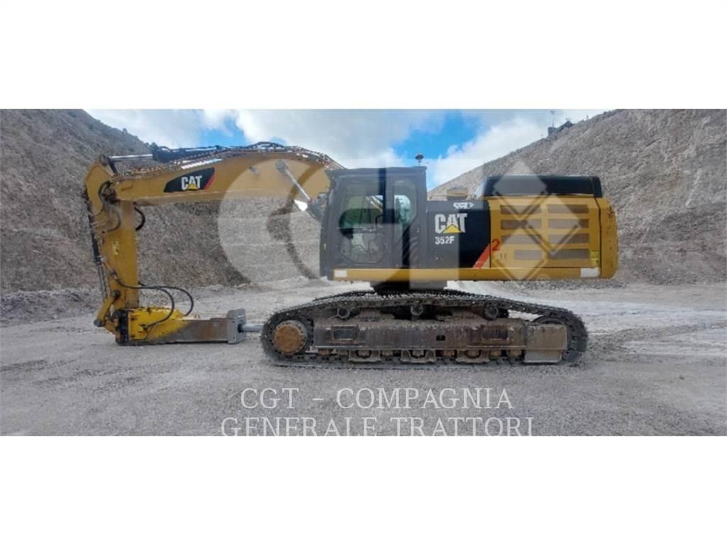 CAT 352F Pelle sur chenilles