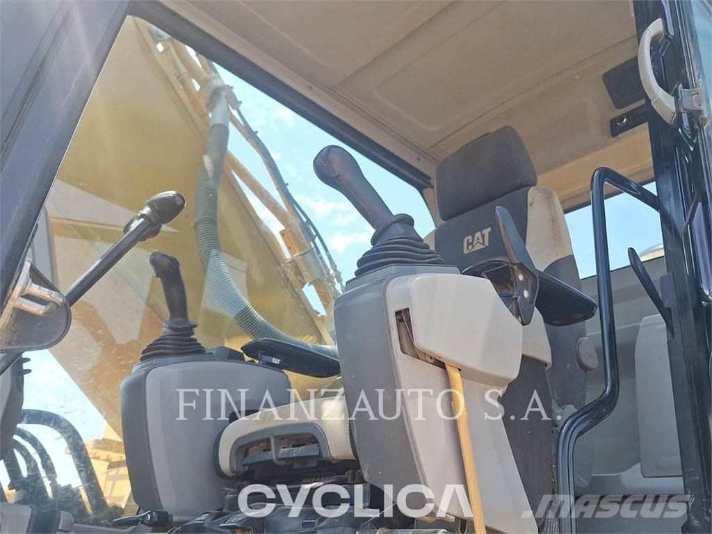 CAT 352FL Pelle sur chenilles