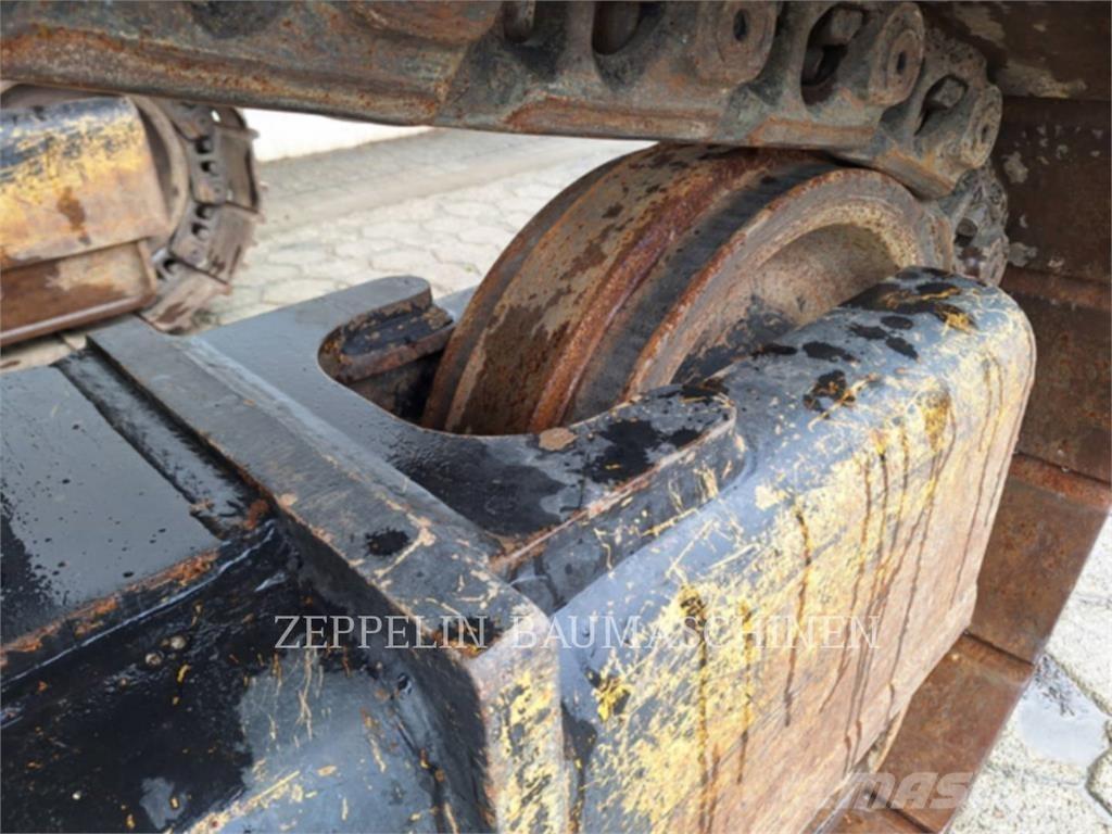 CAT 352FL Pelle sur chenilles
