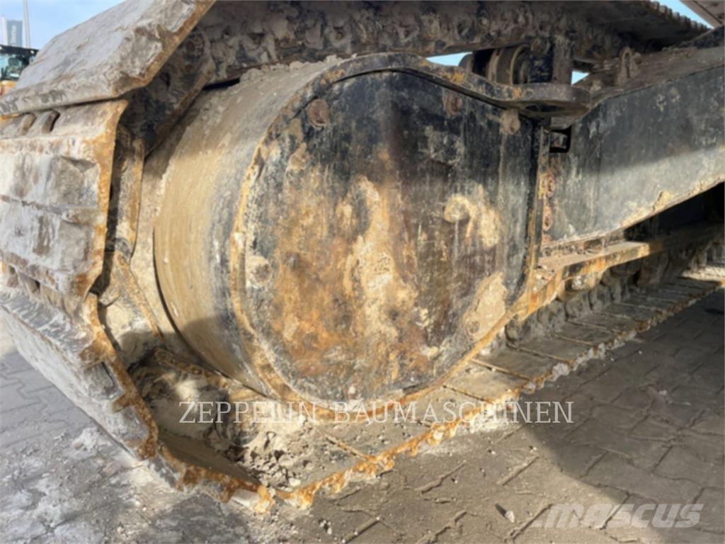 CAT 352FL Pelle sur chenilles