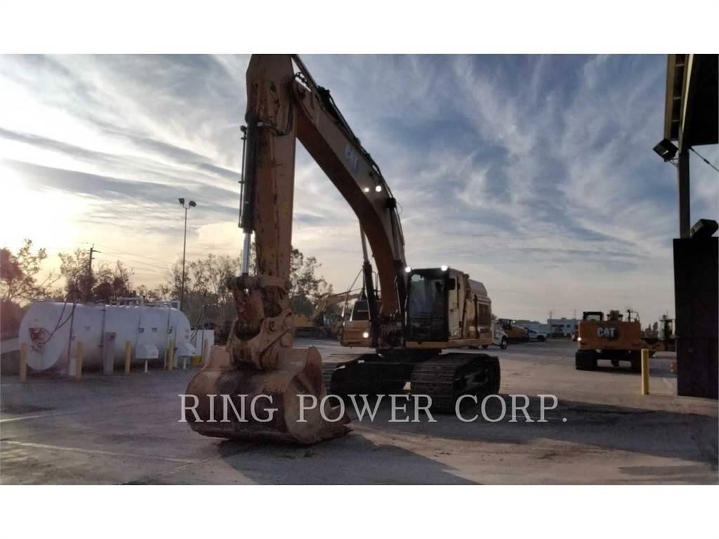 CAT 352QC Pelle sur chenilles