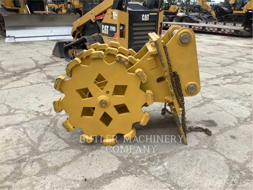 CAT 36 COMPACTOR WHEEL Construction - Autres