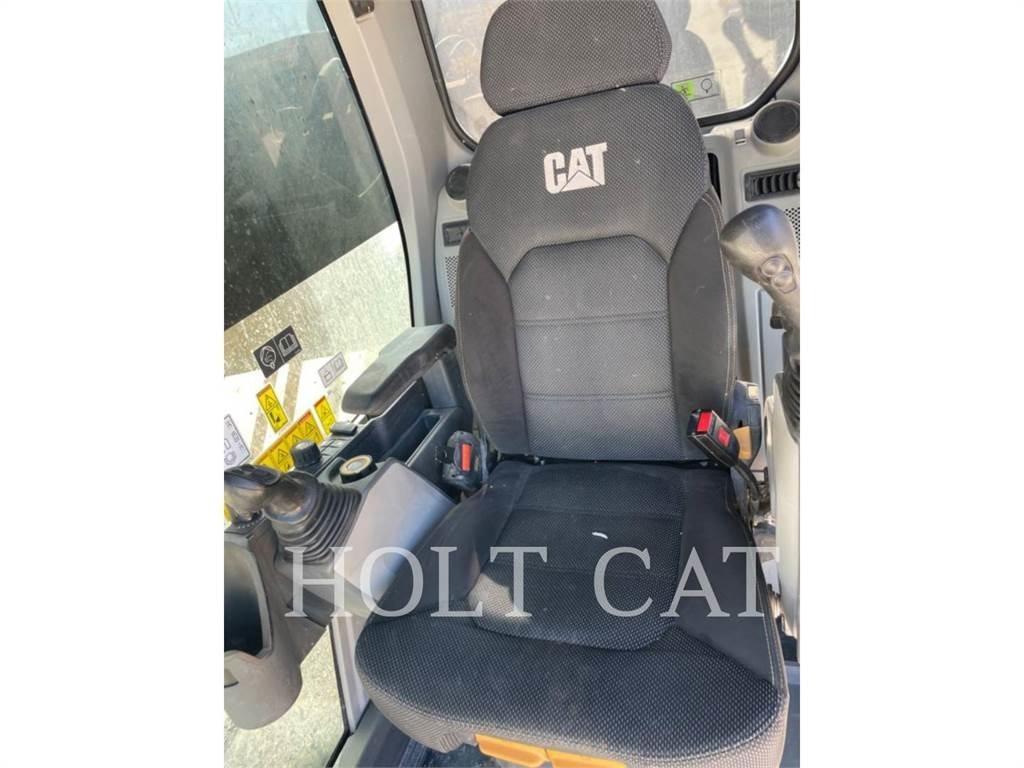 CAT 374 Pelle sur chenilles