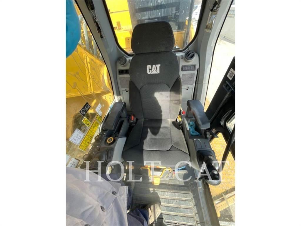 CAT 374 Pelle sur chenilles