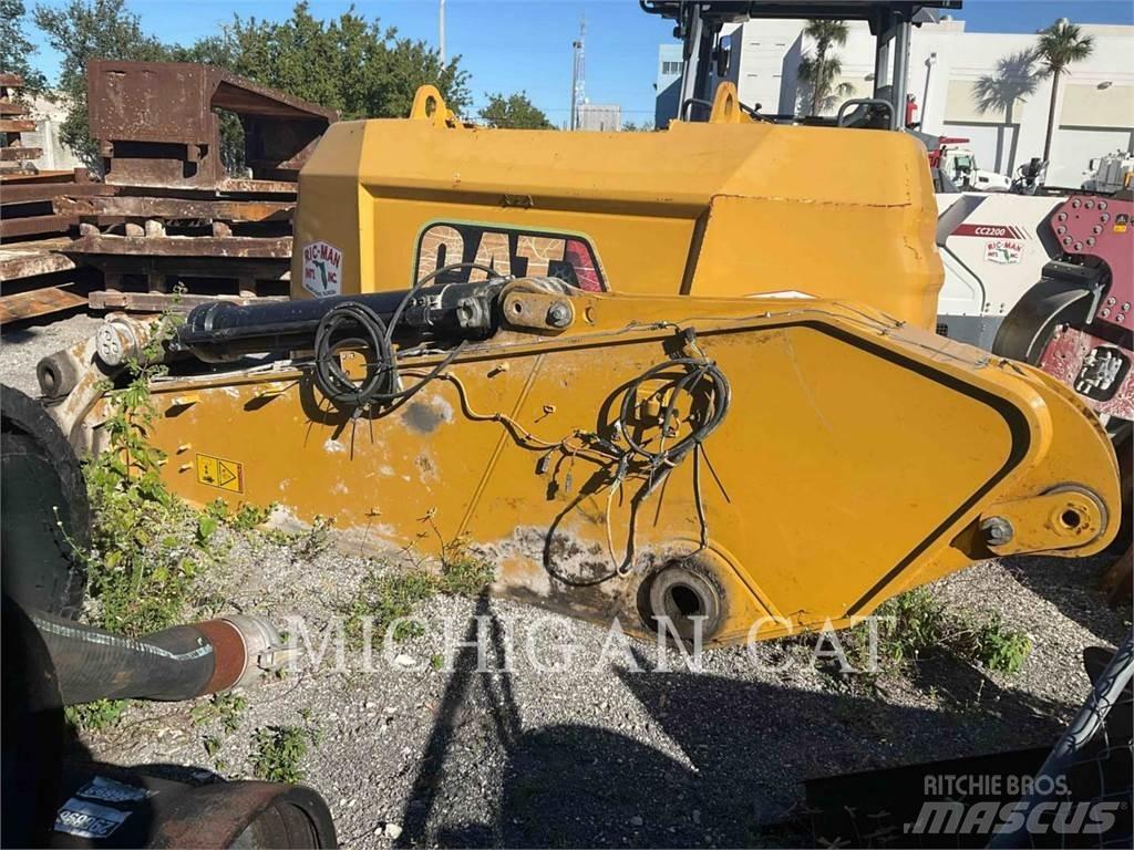 CAT 374 QZ1 Pelle sur chenilles
