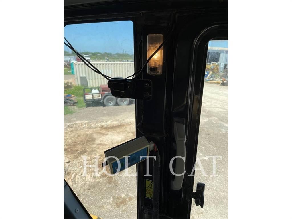 CAT 374FL Pelle sur chenilles