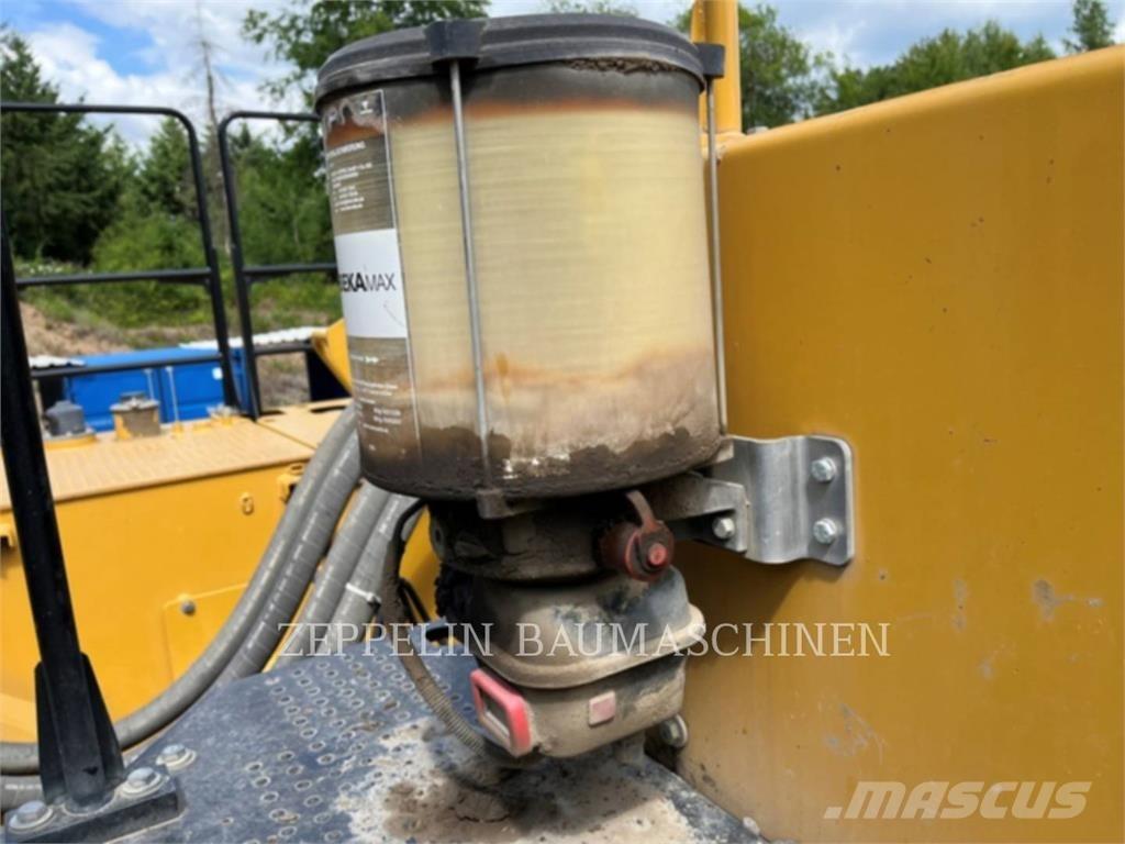 CAT 374FL Pelle sur chenilles