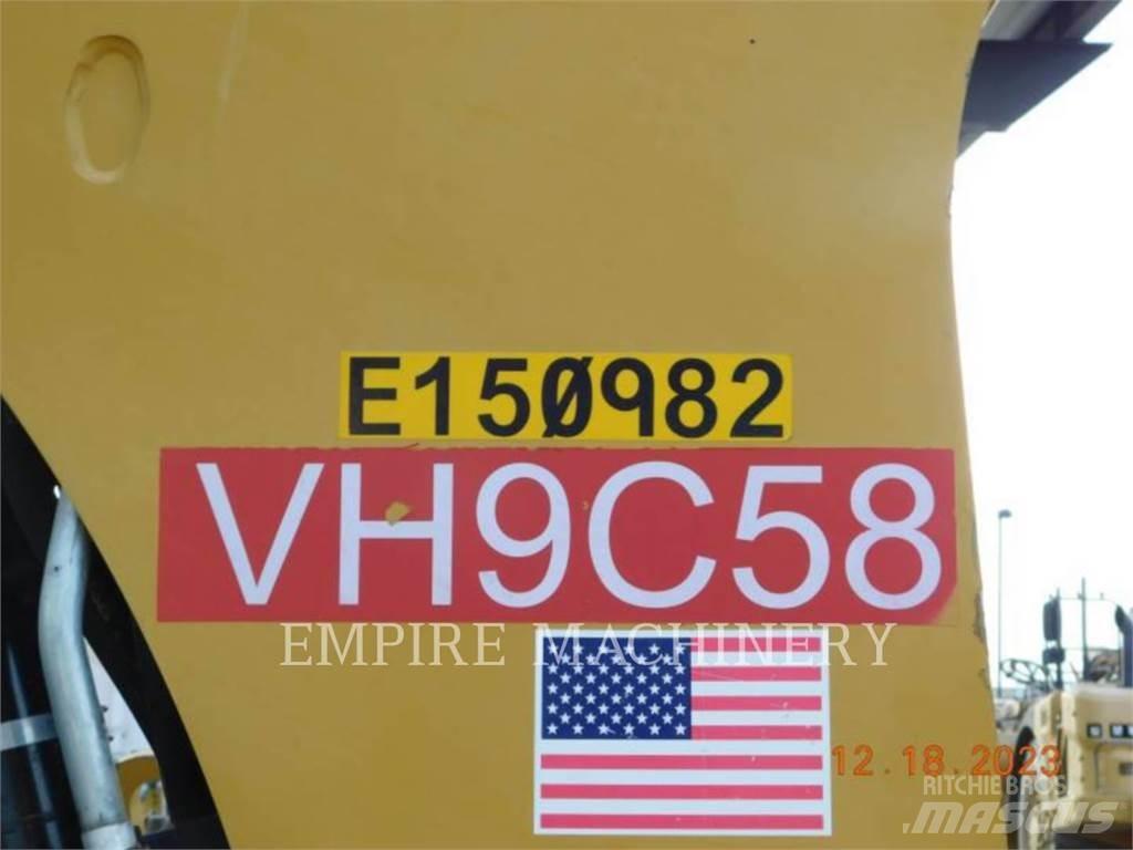 CAT 415F2 4EOP Tractopelle