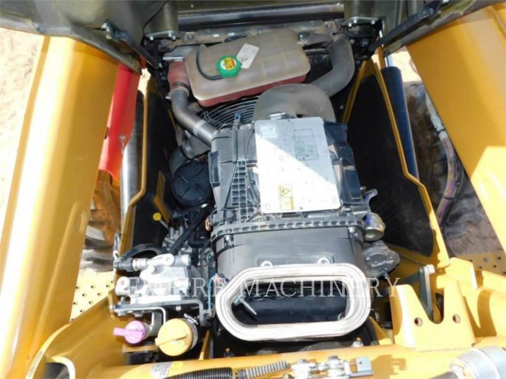 CAT 416F2 4EO Tractopelle