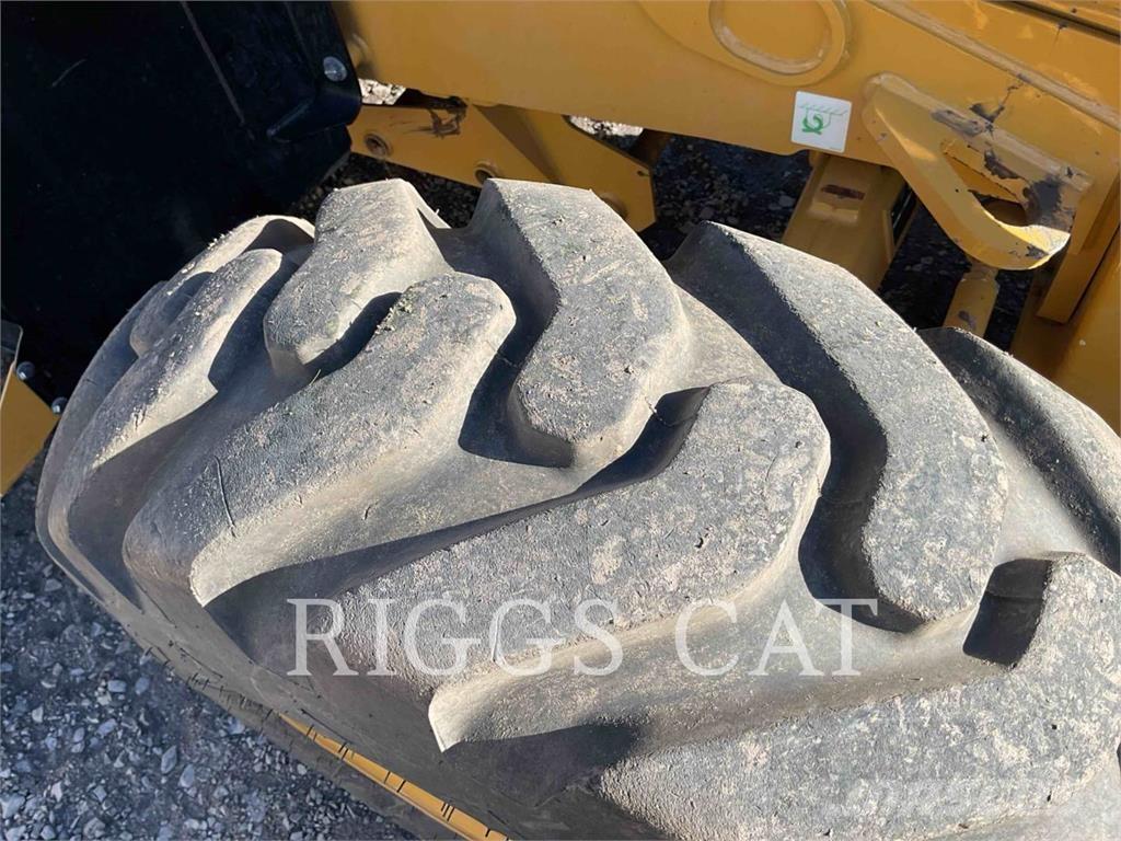 CAT 420 4AEM Tractopelle