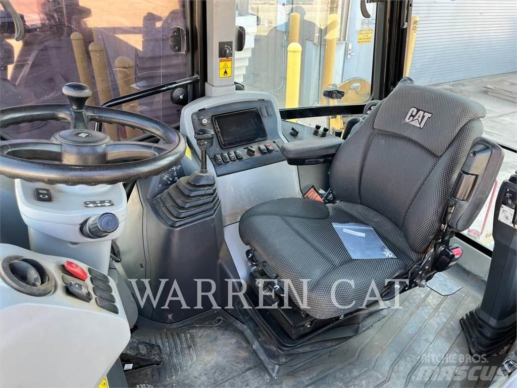 CAT 420 AE4 Tractopelle