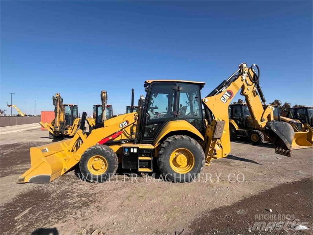CAT 420 CF Tractopelle