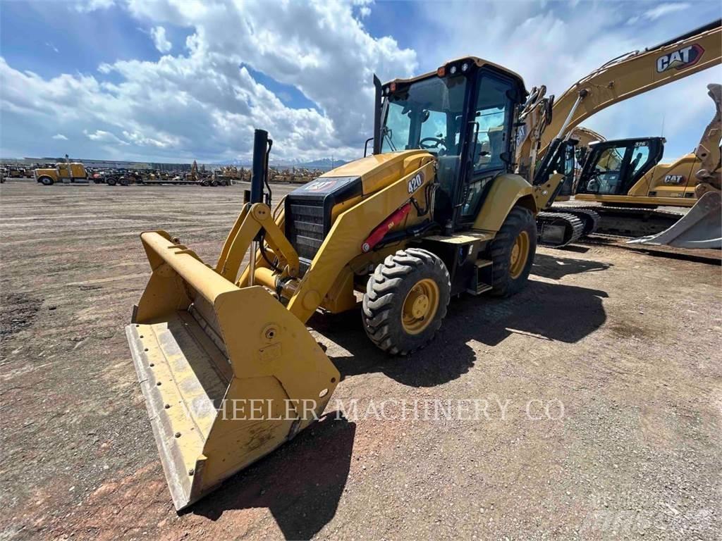 CAT 420 CF Tractopelle