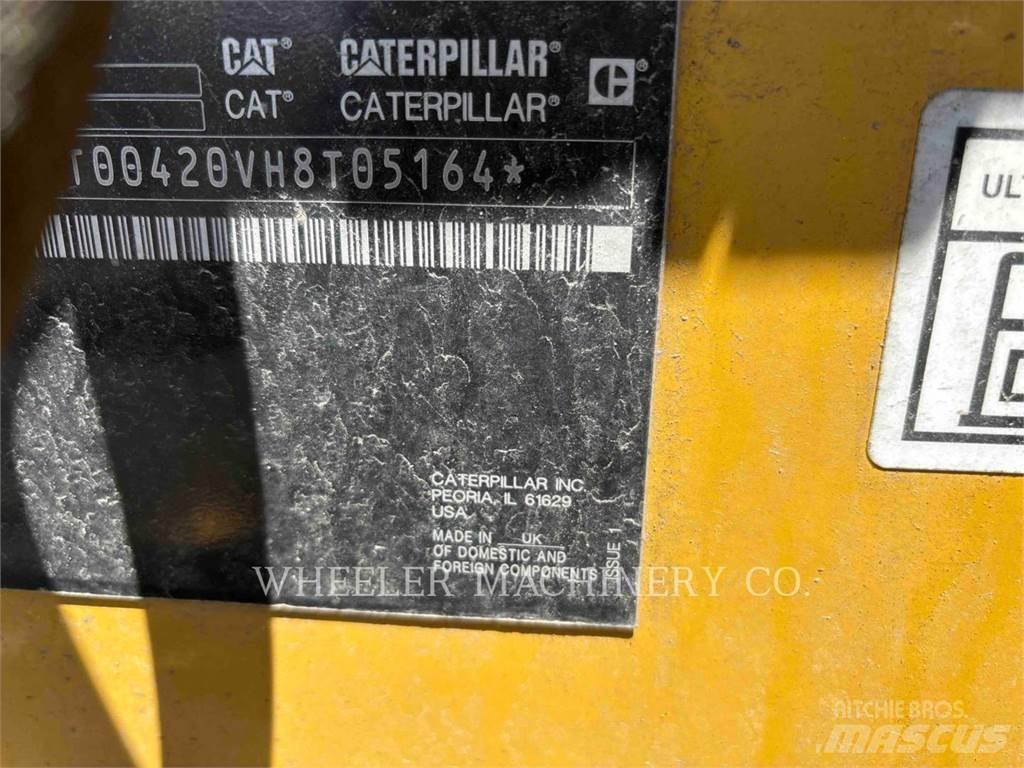 CAT 420 CF Tractopelle