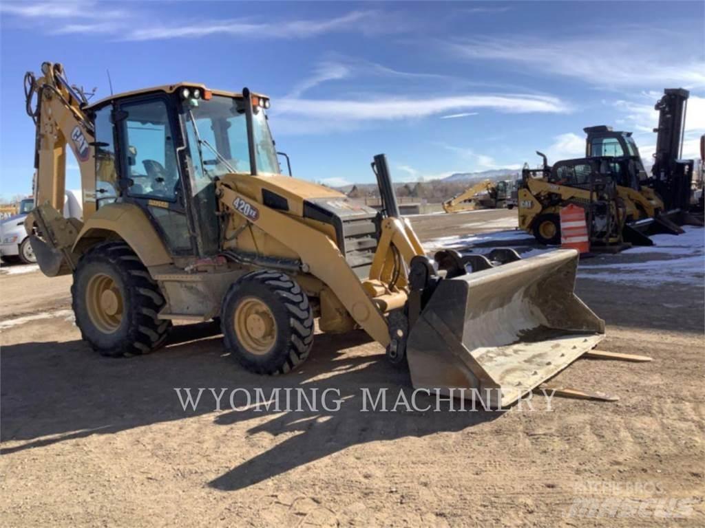 CAT 420 XE Tractopelle