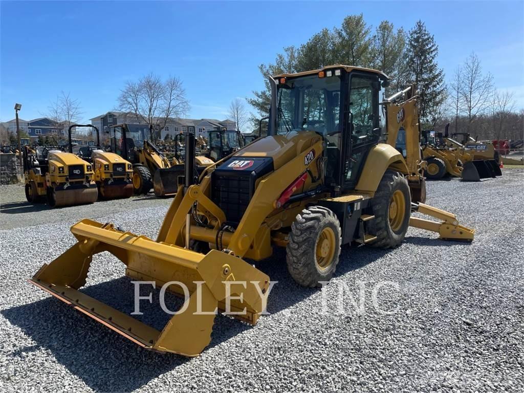 CAT 42007 Tractopelle