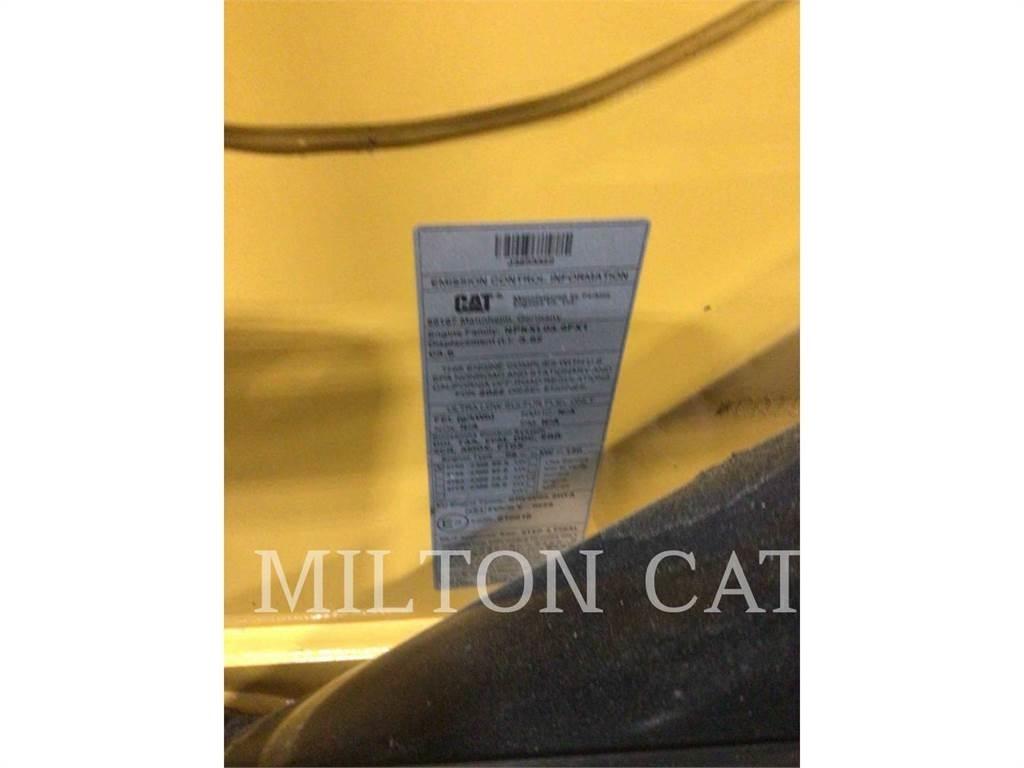 CAT 42007 Tractopelle