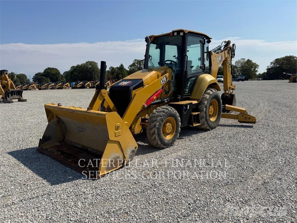 CAT 42007 Tractopelle