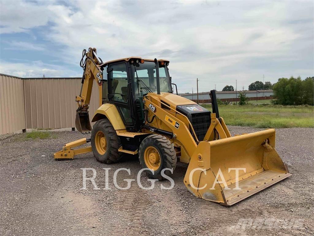 CAT 42007 Tractopelle