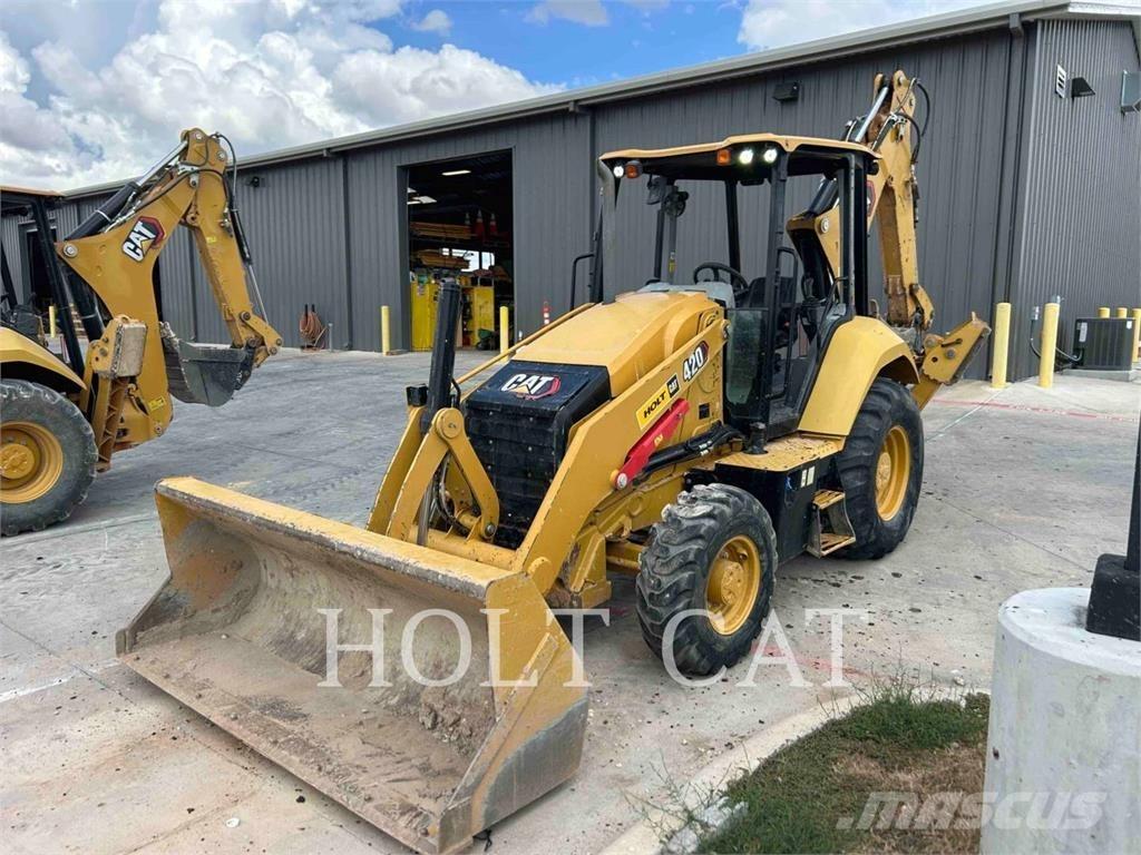 CAT 42007 Tractopelle