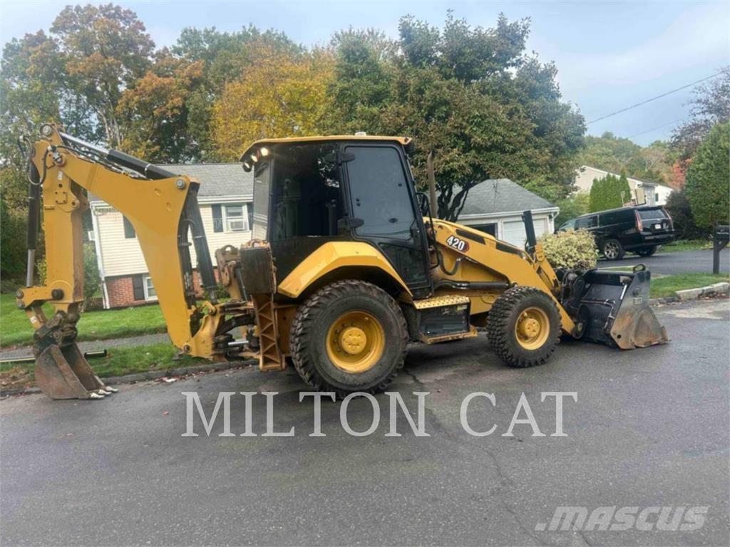 CAT 42007 Tractopelle