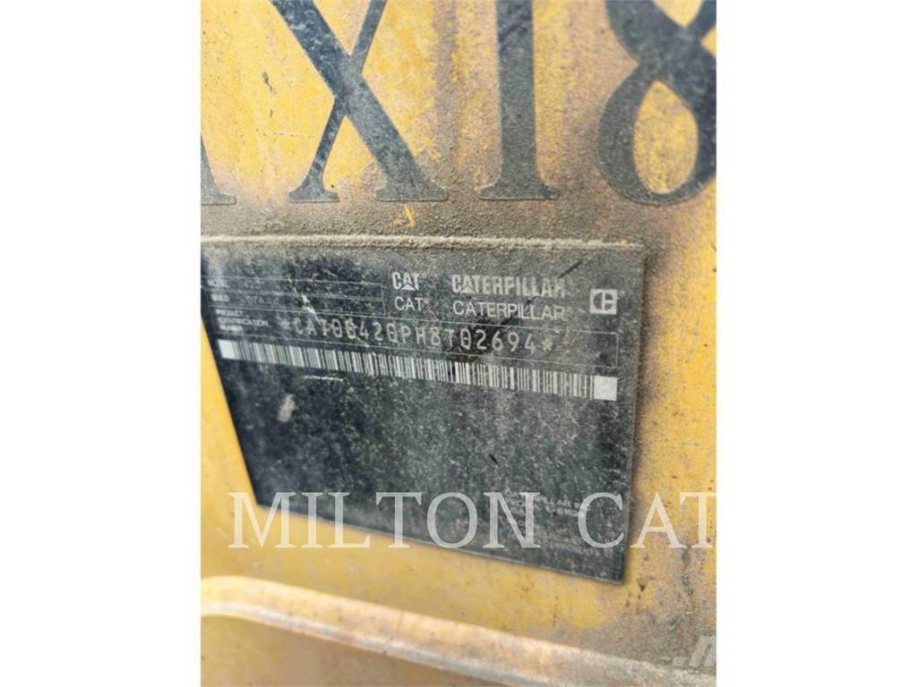 CAT 42007 Tractopelle