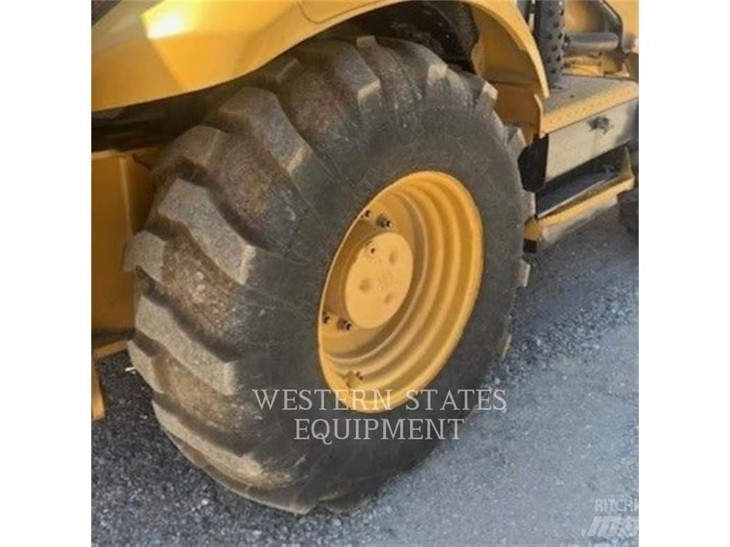 CAT 420F Tractopelle
