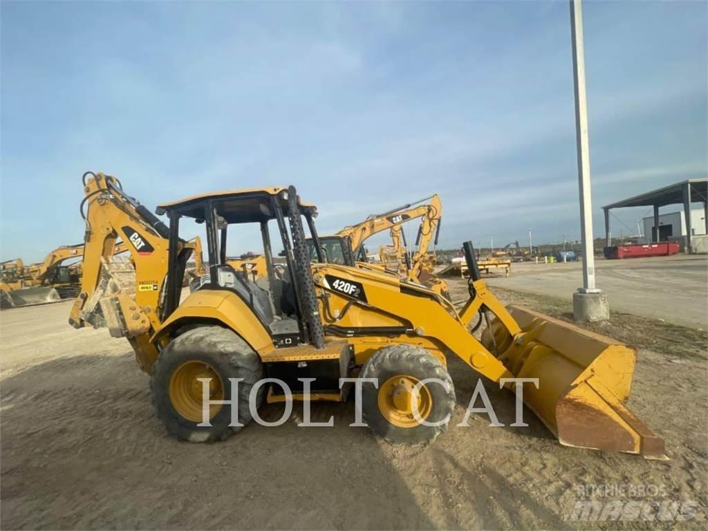CAT 420F Tractopelle
