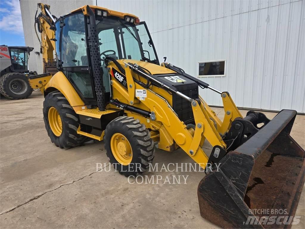 CAT 420F Tractopelle