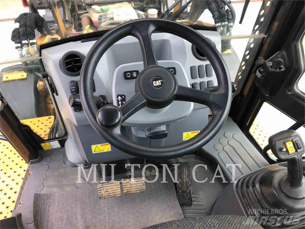 CAT 420F 2 IT Tractopelle