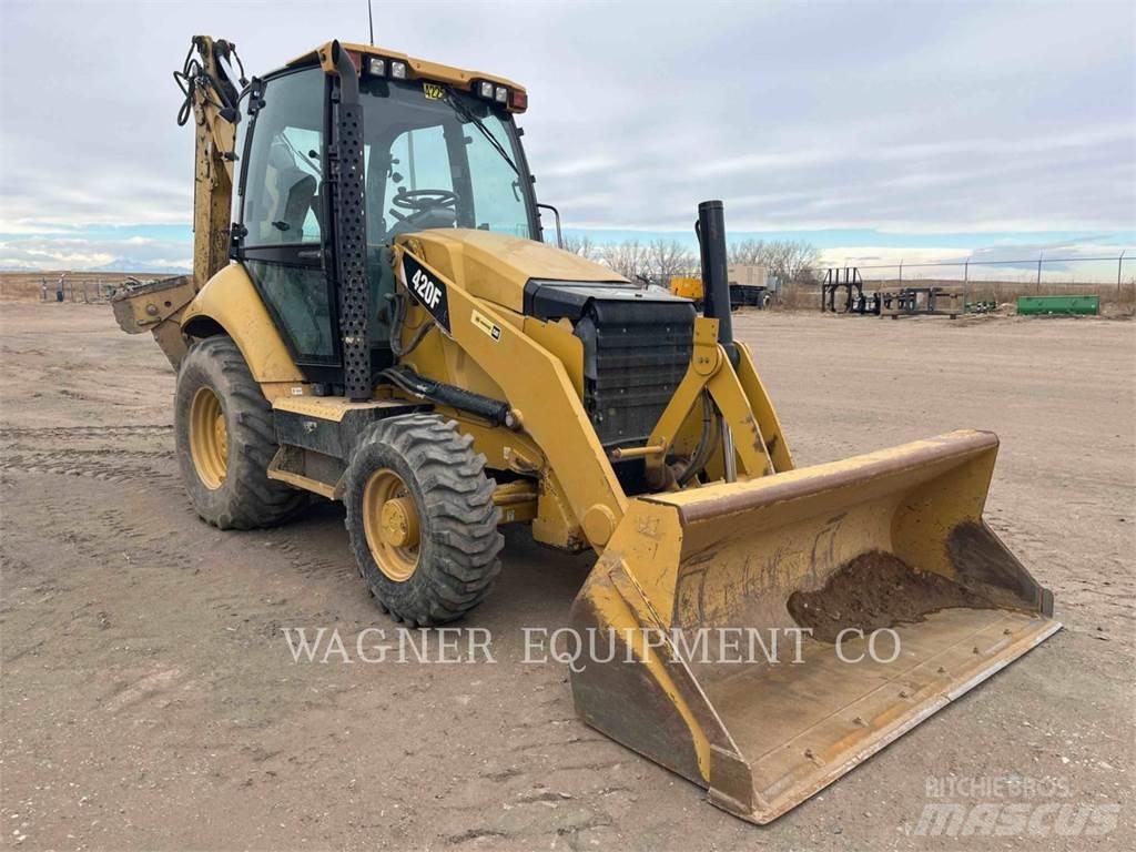 CAT 420F 4WDE Tractopelle