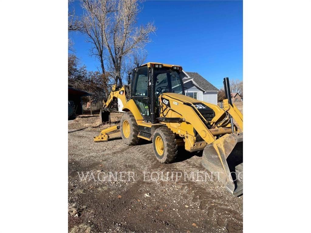 CAT 420F 4WDS Tractopelle