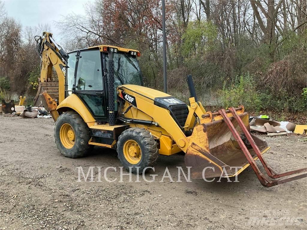 CAT 420F A Tractopelle