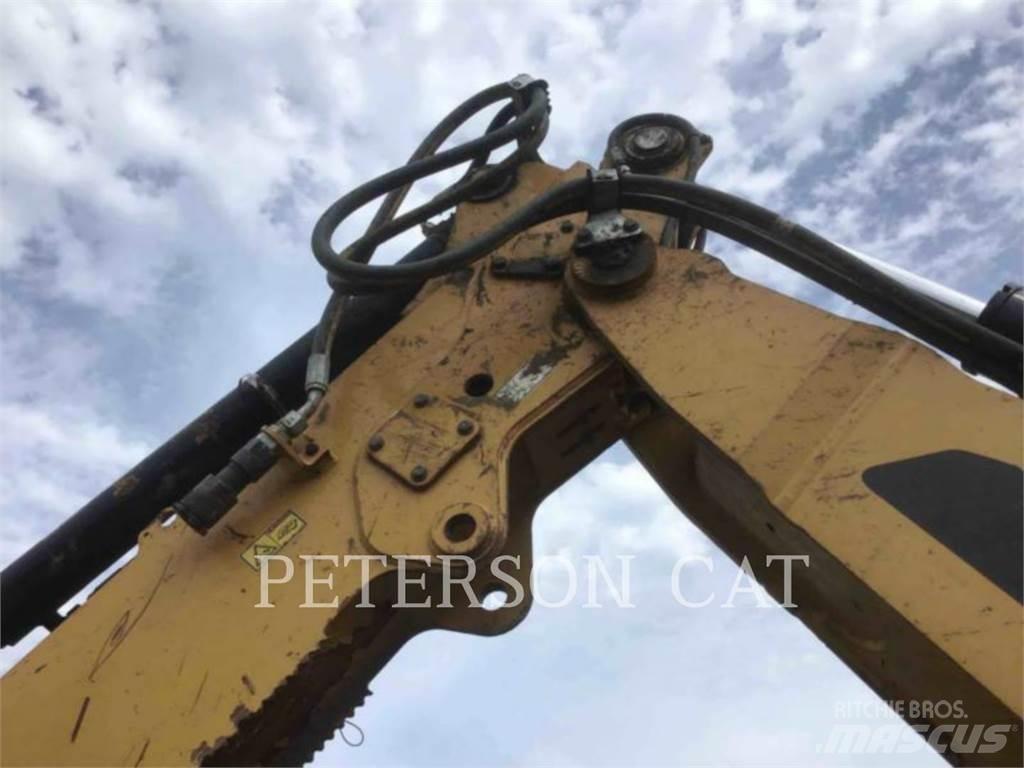 CAT 420F2 Tractopelle