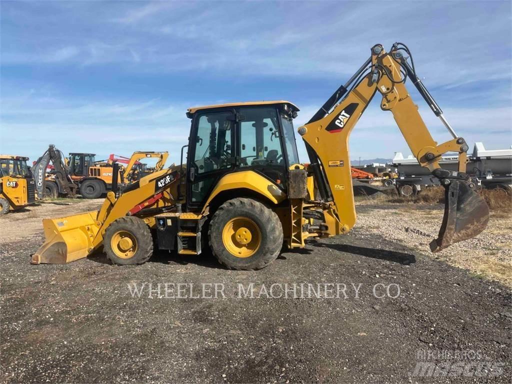 CAT 420F2 Tractopelle