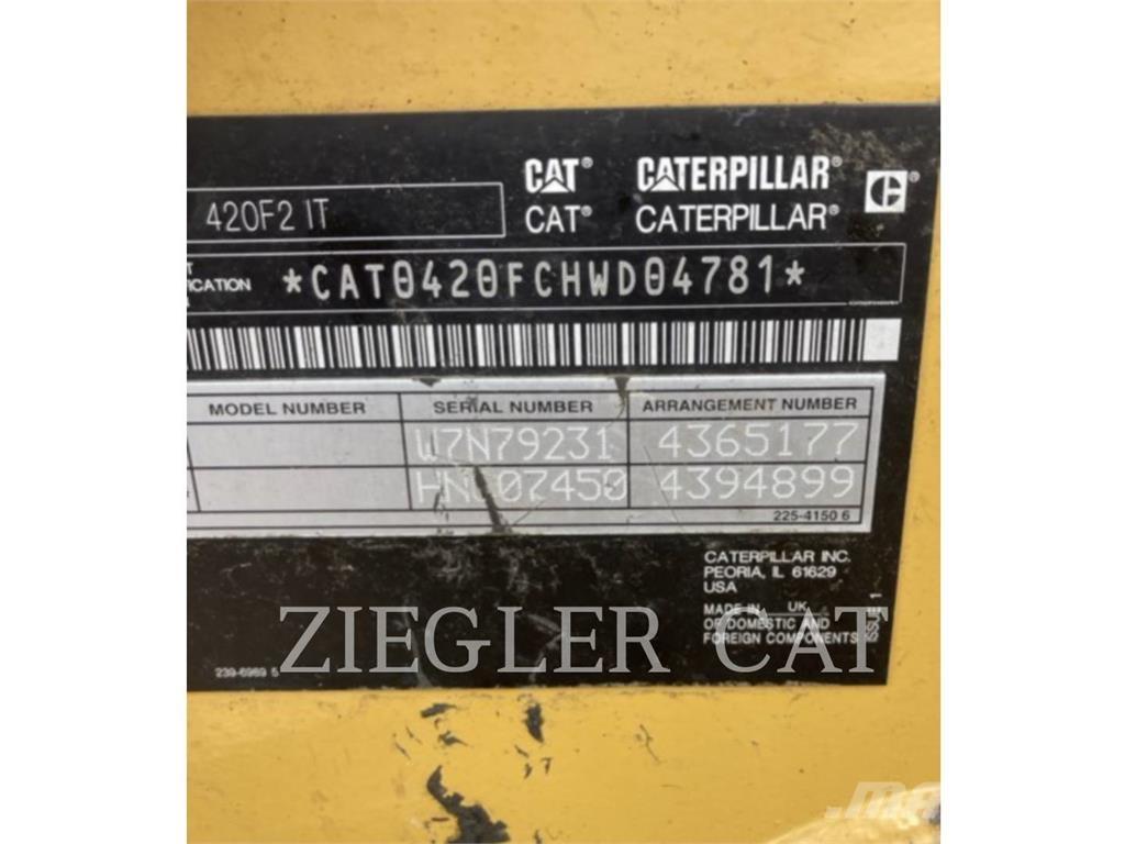 CAT 420F2 Tractopelle