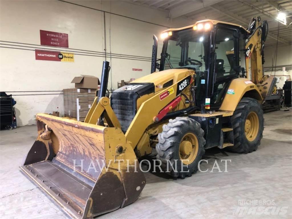 CAT 420F2 Tractopelle