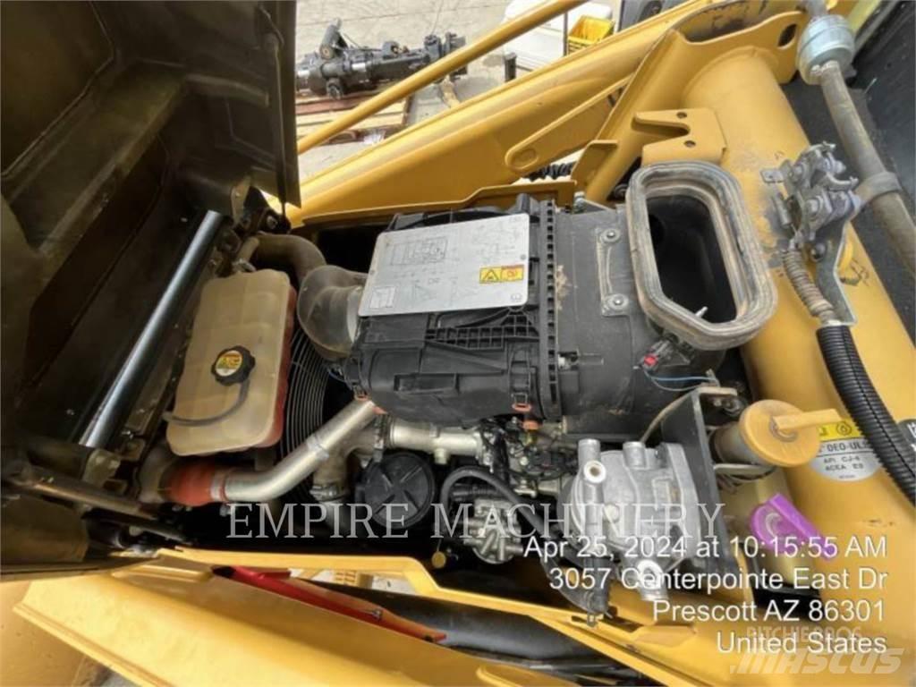 CAT 420F2 4EO Tractopelle