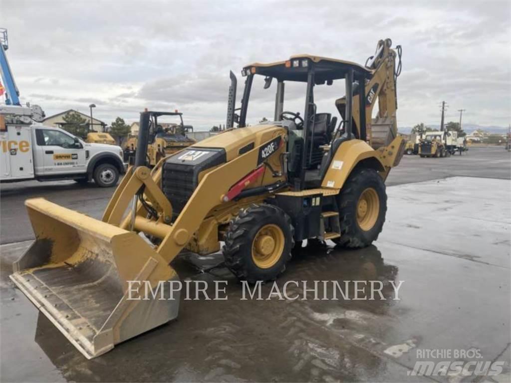 CAT 420F2 4EO Tractopelle