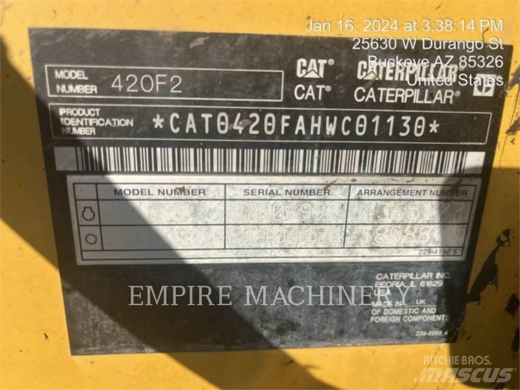 CAT 420F2 4EOP Tractopelle