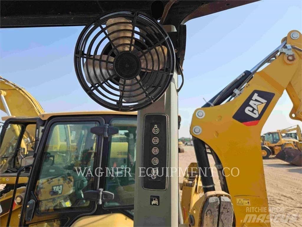 CAT 420F2 4WDE Tractopelle