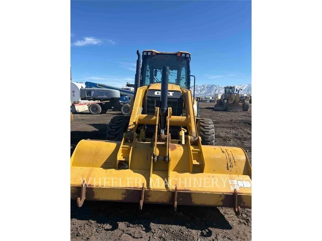 CAT 420F2 E Tractopelle